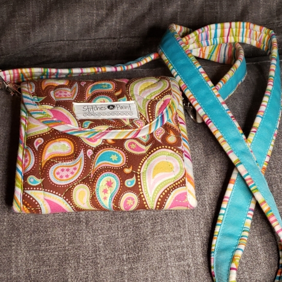 Multi colored quilted crossbody wallet - Picture 1 of 5